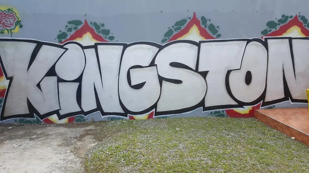 Reggae Hostel 킹스톤