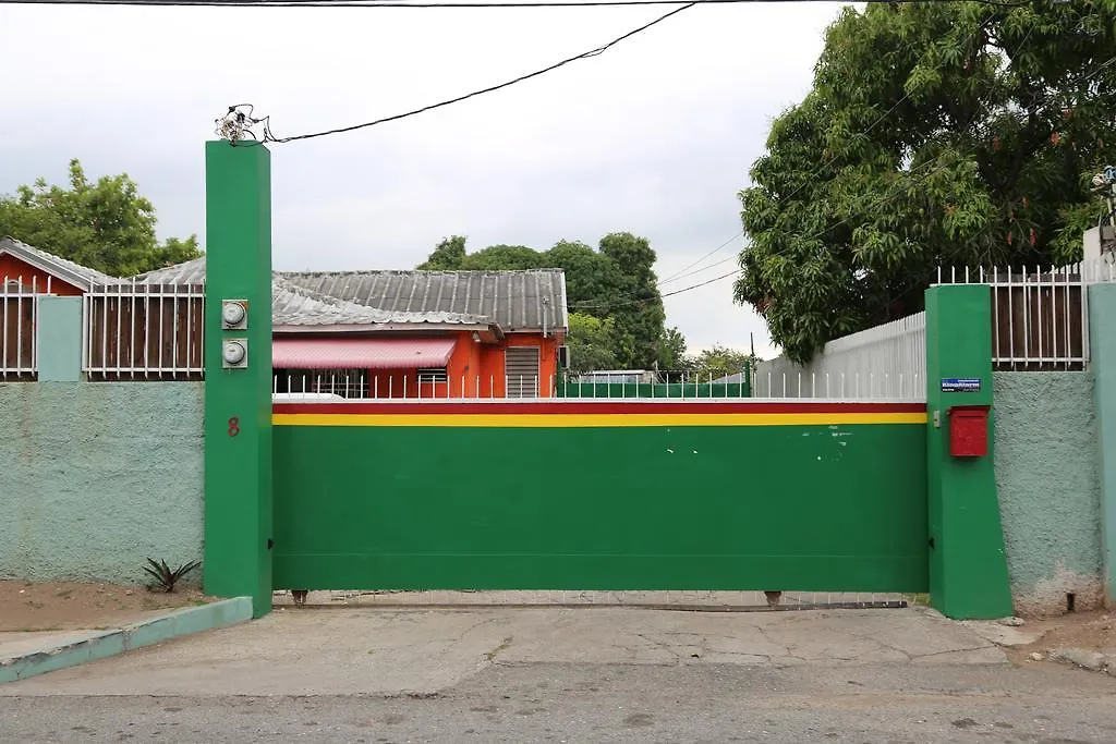 Reggae Hostel 킹스톤